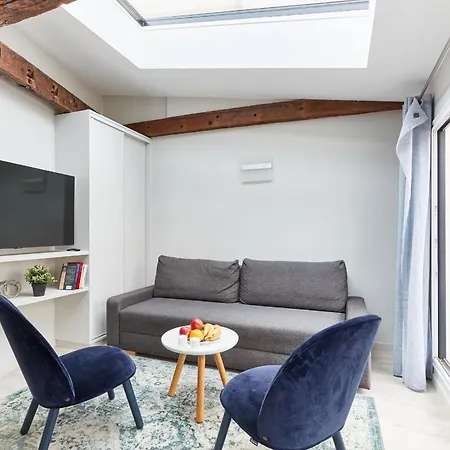 Jardin Du Luxembourg With Balcony - Cityapartmentstay * Paris